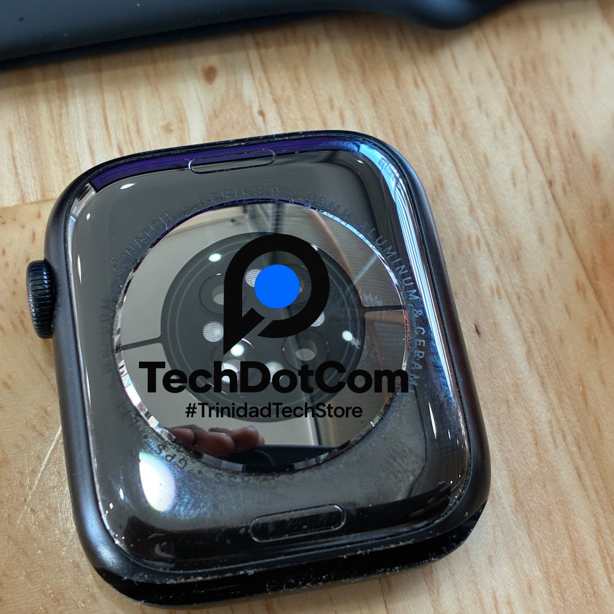 Apple Watch Series 9 (45mm) — GPS + Cellular | PreOwned - $1900 TTD