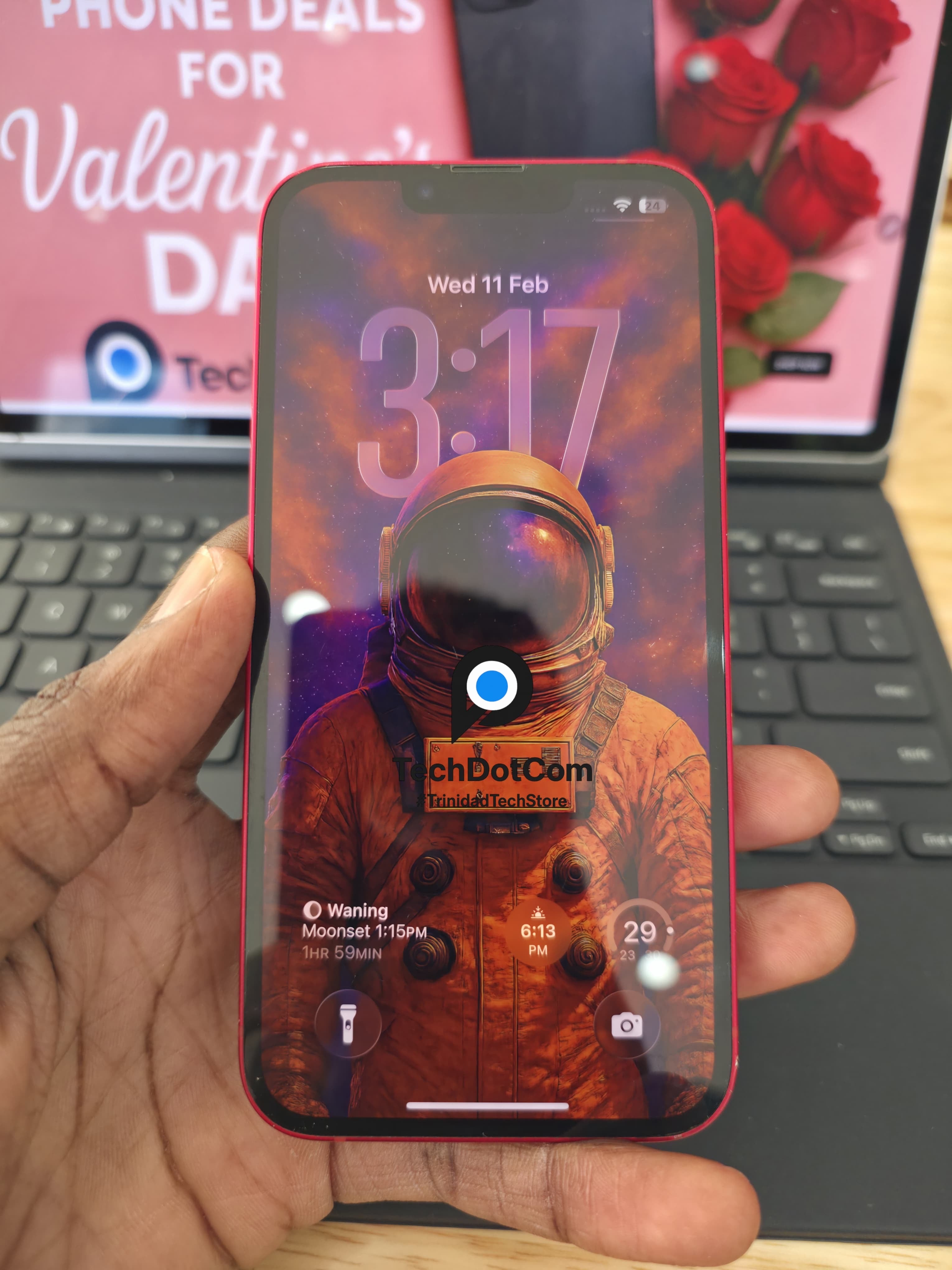 iPhone 13 ($1900 TTD)